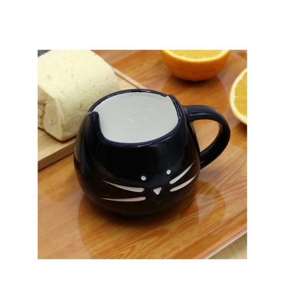 Black and white ceramic coffee or tea with matching spoon - Picture 3 of 5